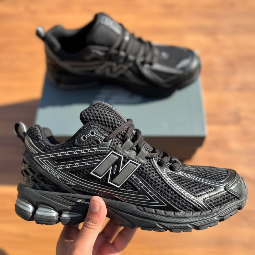 New Balance 1906R – Premium quality sneakers with top craftsmanship, comfort, and stylish performance design.