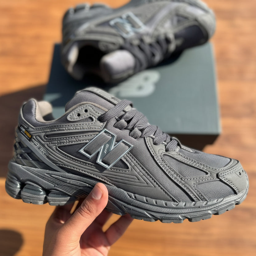 New Balance 1906R – Premium quality sneakers with top craftsmanship, comfort, and stylish performance design.