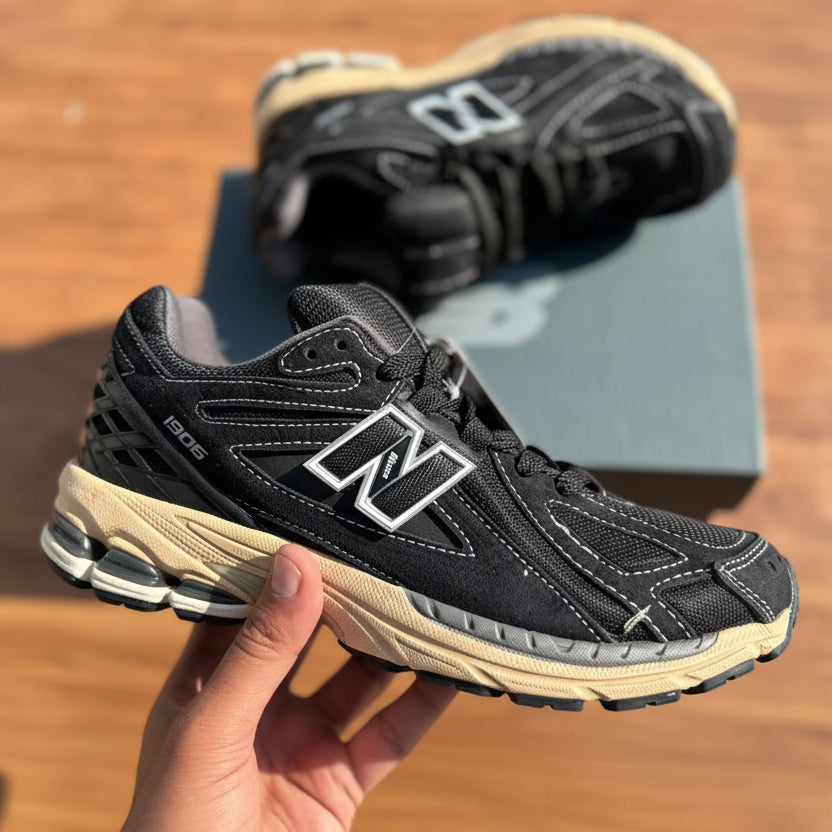 New Balance 1906R – Premium quality sneakers with top craftsmanship, comfort, and stylish performance design.