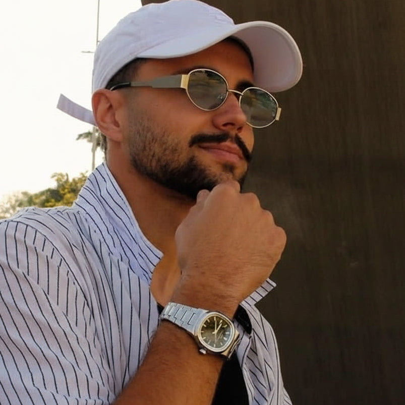 Luxury Stainless Steel Watch – Elegant minimalist premium timepiece for men with durability, style, and precision.