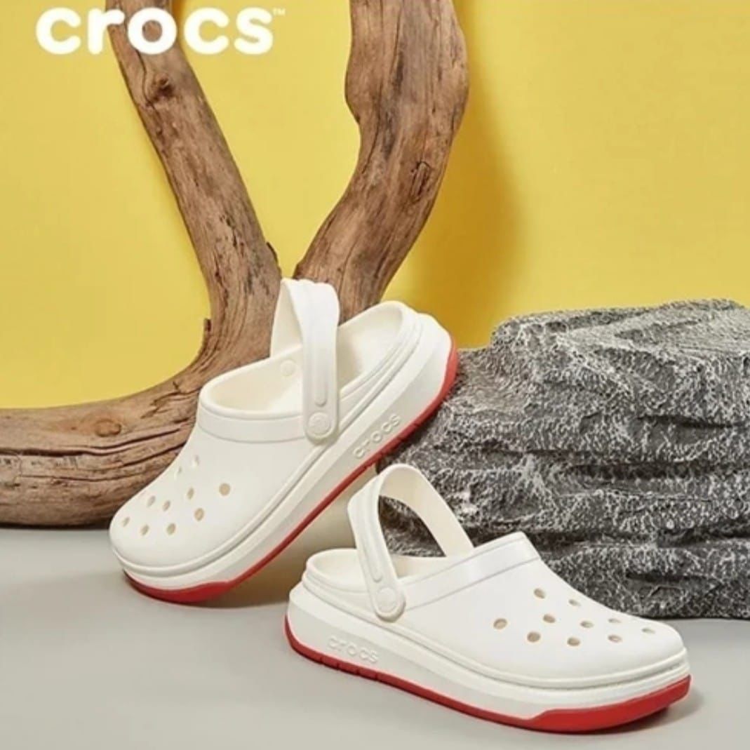 Crocs Classic Crush Clogs – Stylish platform footwear with top-quality comfort, lightweight design, and all-day wearability.