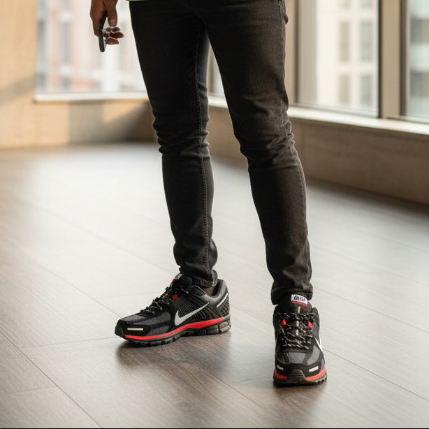 Nike Zoom Vomero 5 White – Premium comfort running shoes with top cushioning, durability, and stylish design.