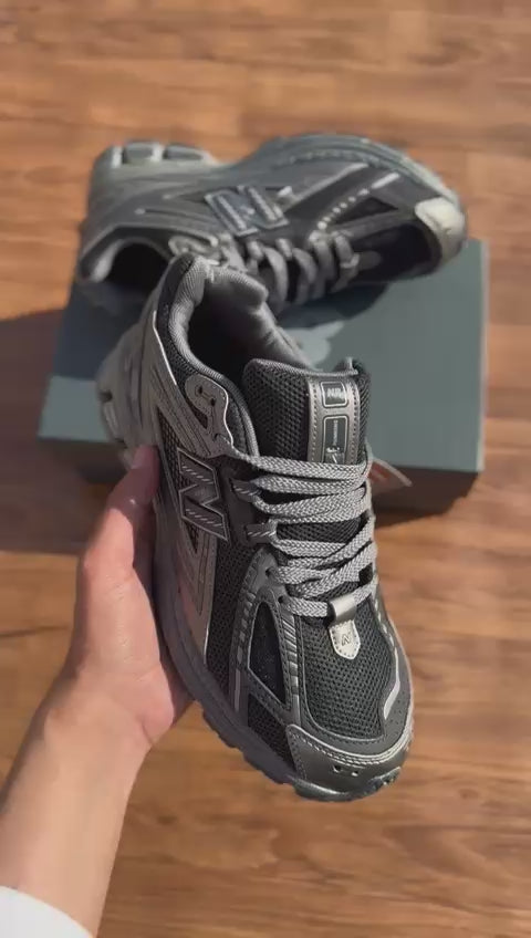 New Balance 1906R – Premium quality sneakers with top craftsmanship, comfort, and stylish performance design.