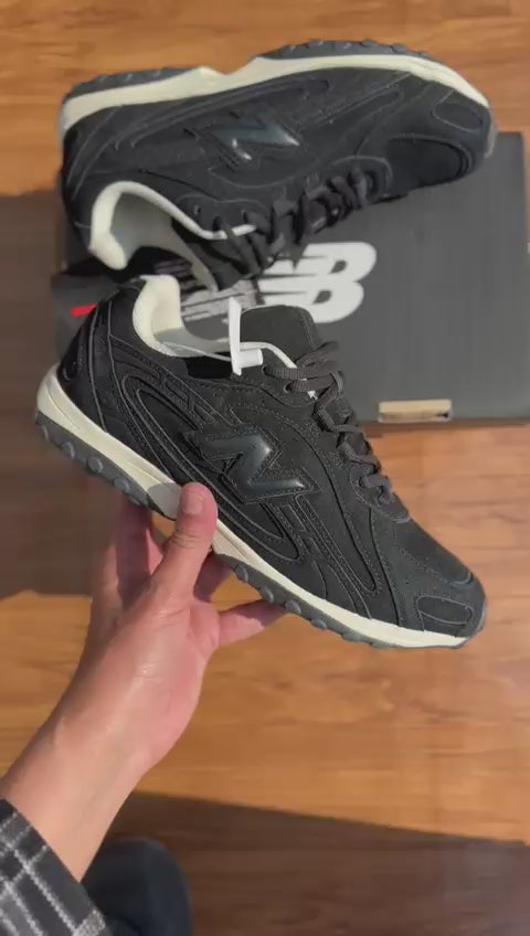 New Balance 204 L – 10A Premium sneakers with top-quality build, comfort, and stylish design for everyday wear.