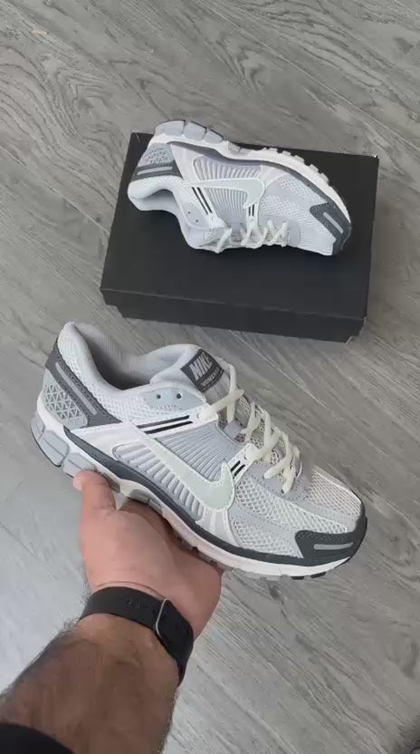 Nike Zoom Vomero 5 White – Premium comfort running shoes with top cushioning, durability, and stylish design.