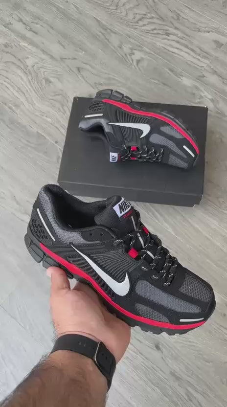 Nike Zoom Vomero 5 White – Premium comfort running shoes with top cushioning, durability, and stylish design.