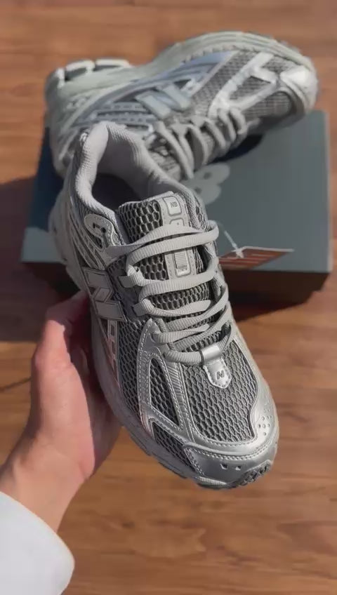 New Balance 1906R – Premium quality sneakers with top craftsmanship, comfort, and stylish performance design.